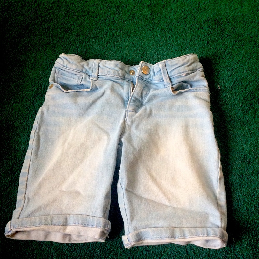 Jean shorts💙